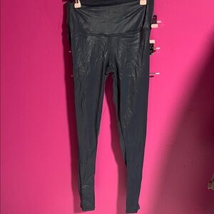 Dark Blue High-Waisted Leggings